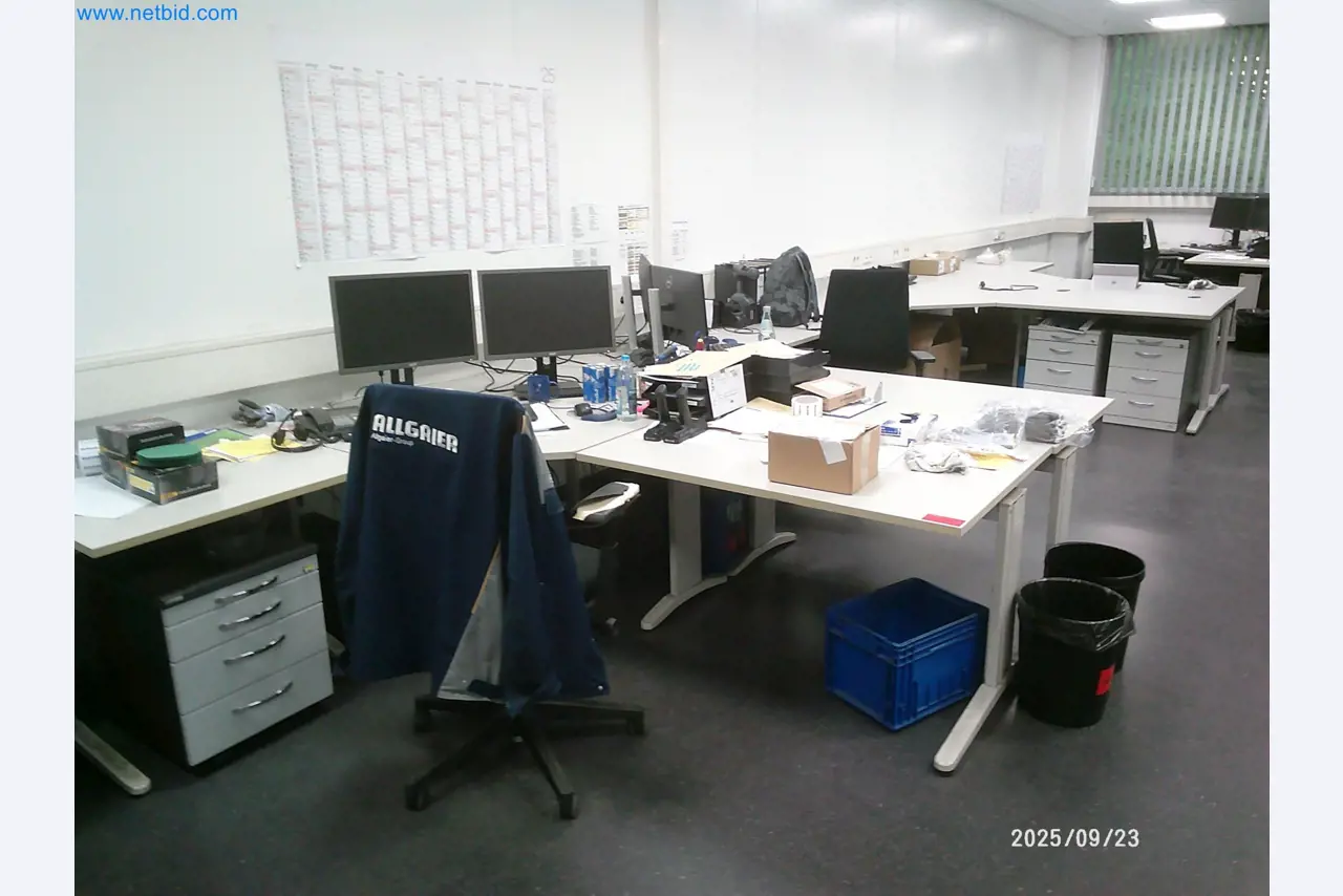 Maschinen und Anlagen aus der Automobilzuliefererindustrie-1