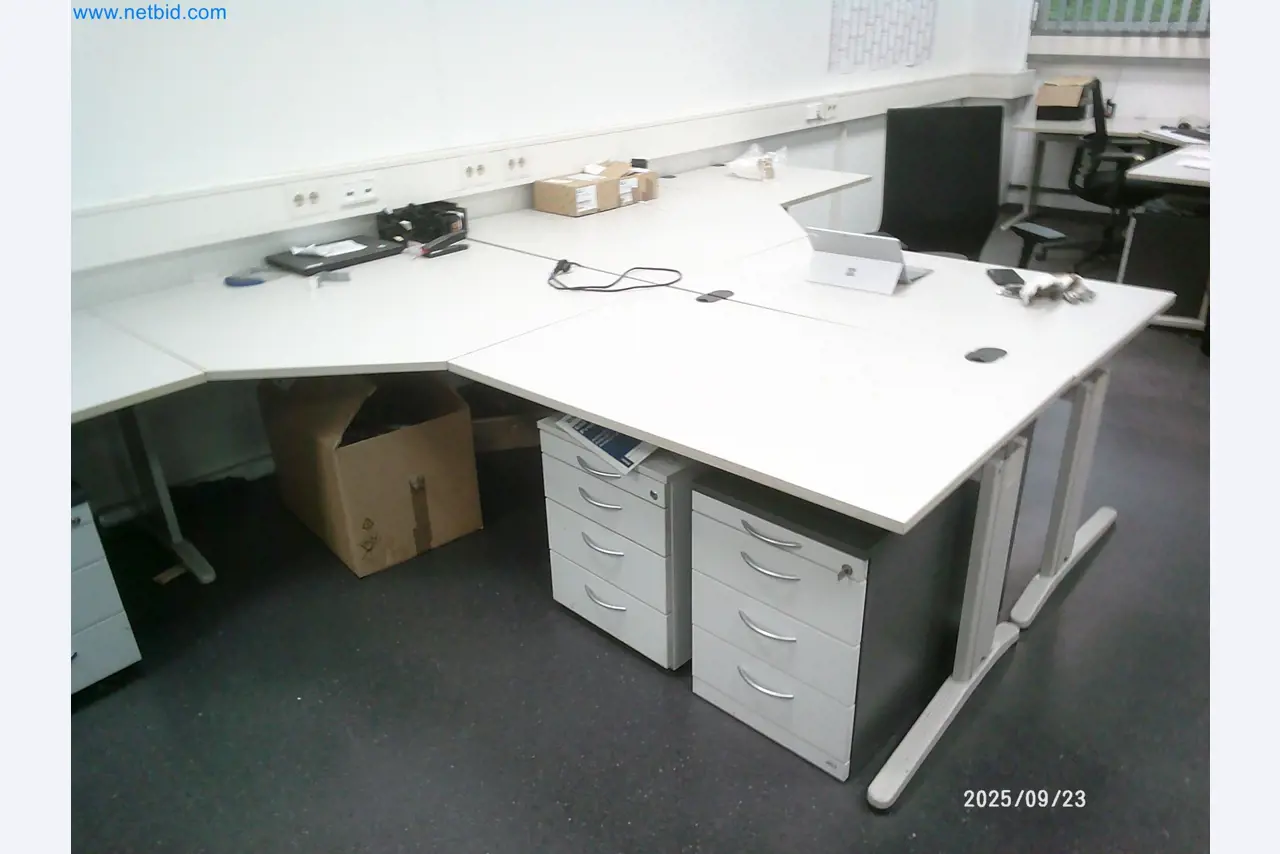 Maschinen und Anlagen aus der Automobilzuliefererindustrie-2