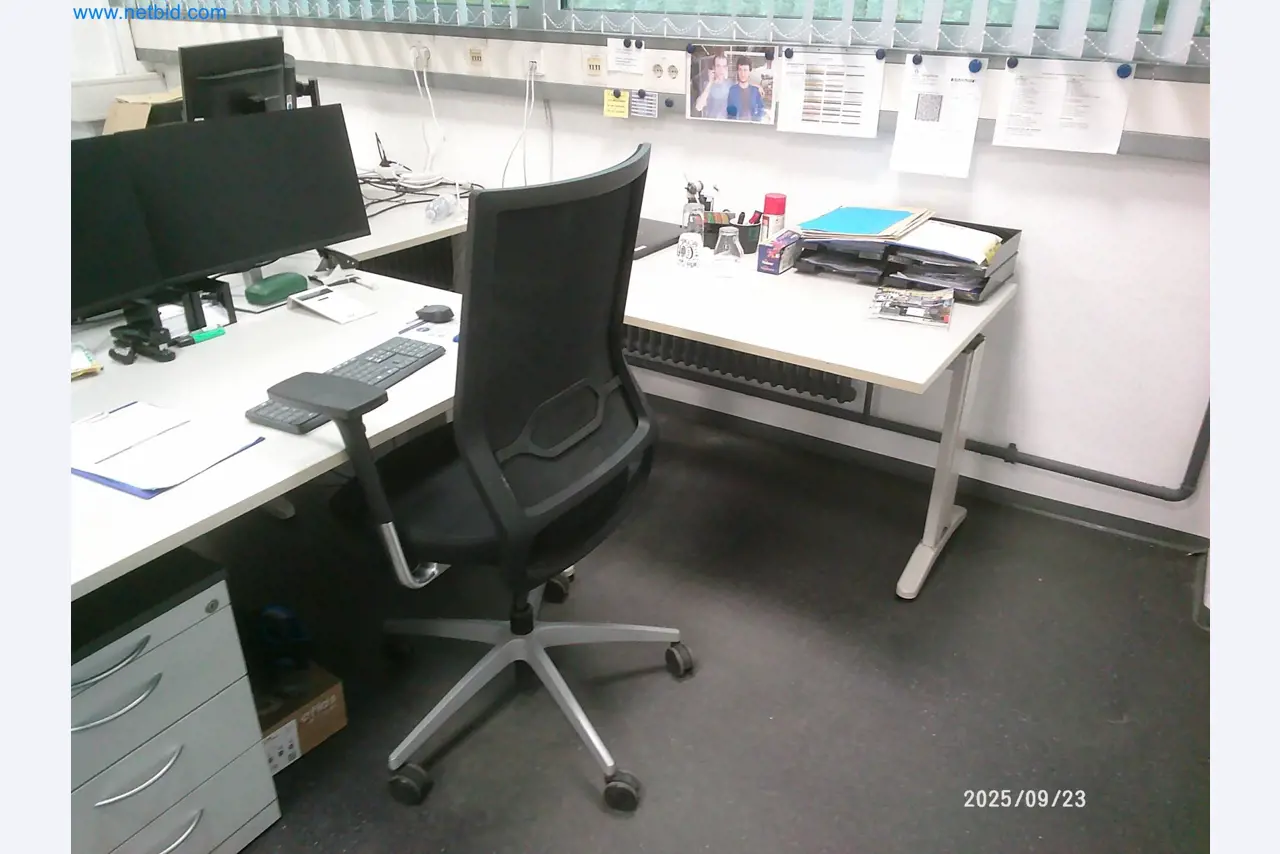 Maschinen und Anlagen aus der Automobilzuliefererindustrie-2