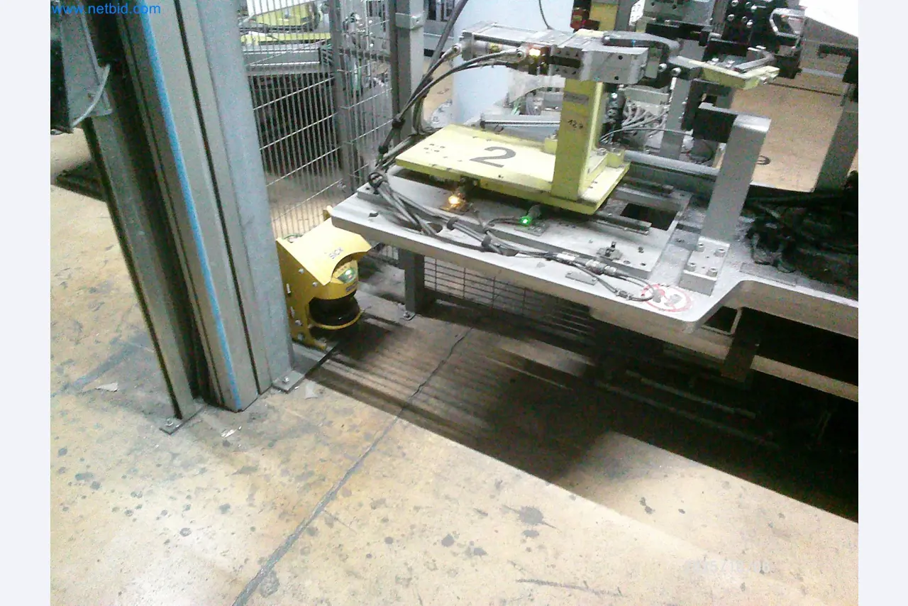 Maschinen und Anlagen aus der Automobilzuliefererindustrie-11