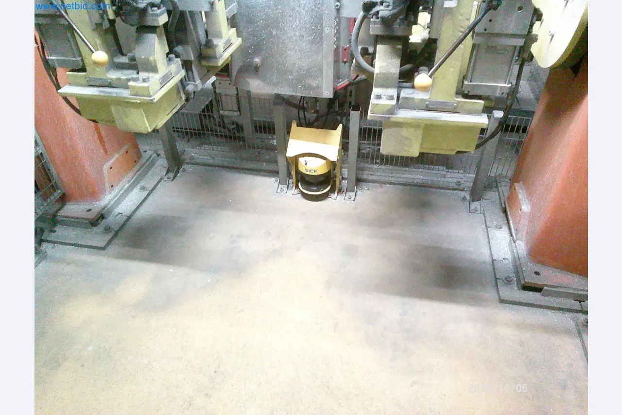 Maschinen und Anlagen aus der Automobilzuliefererindustrie-23