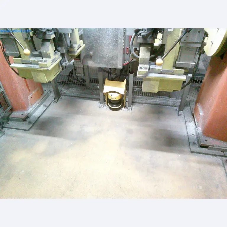 Maschinen und Anlagen aus der Automobilzuliefererindustrie-23