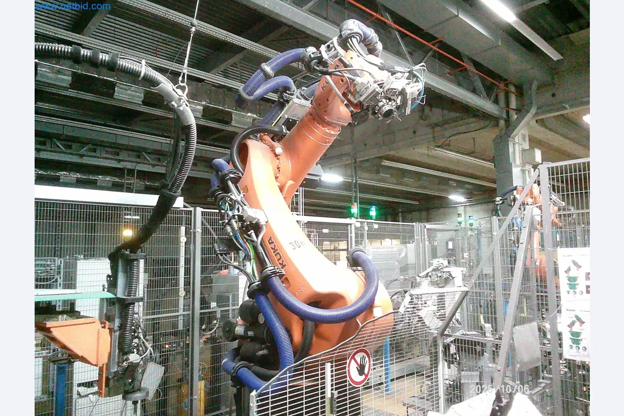 Maschinen und Anlagen aus der Automobilzuliefererindustrie-24