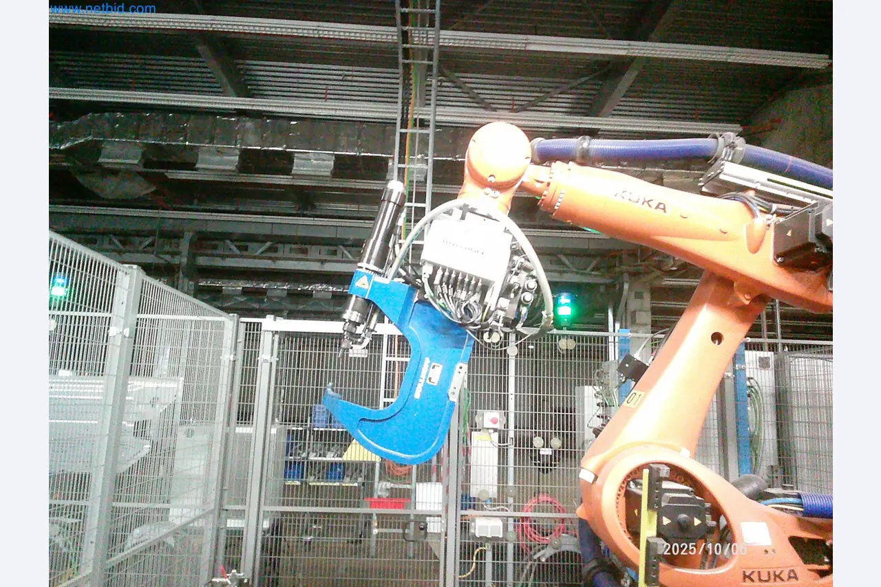 Maschinen und Anlagen aus der Automobilzuliefererindustrie-32