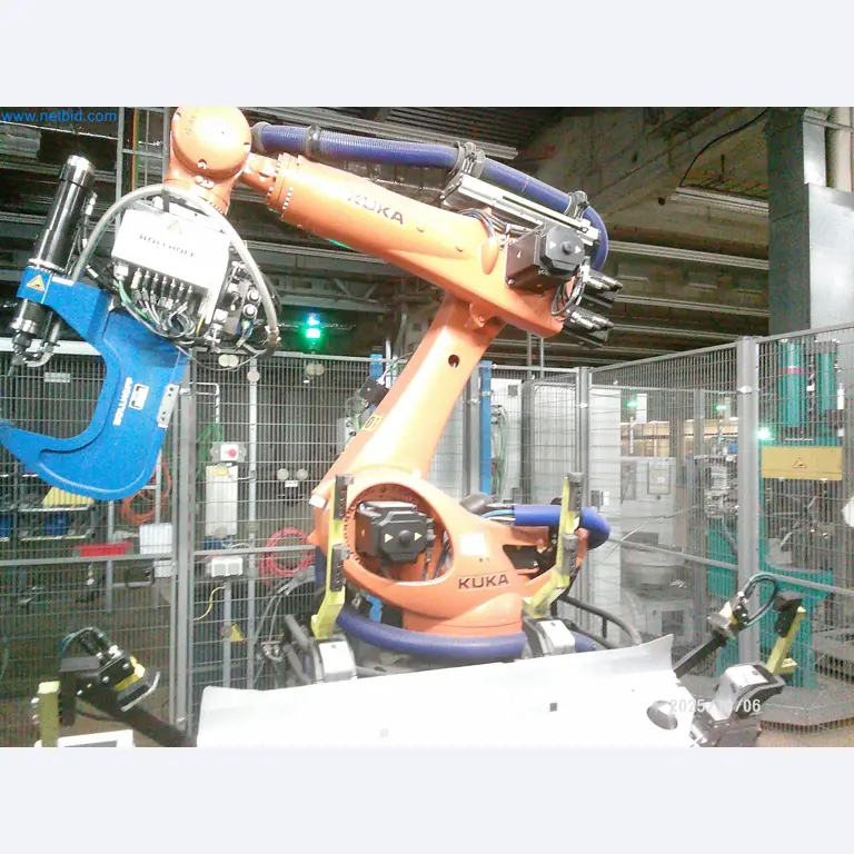 Maschinen und Anlagen aus der Automobilzuliefererindustrie-33