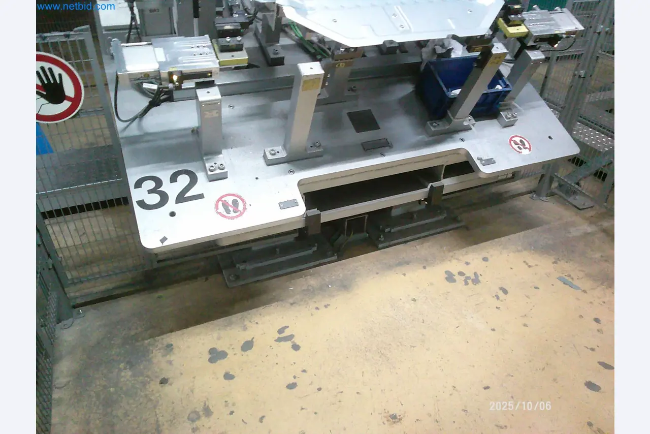 Maschinen und Anlagen aus der Automobilzuliefererindustrie-34