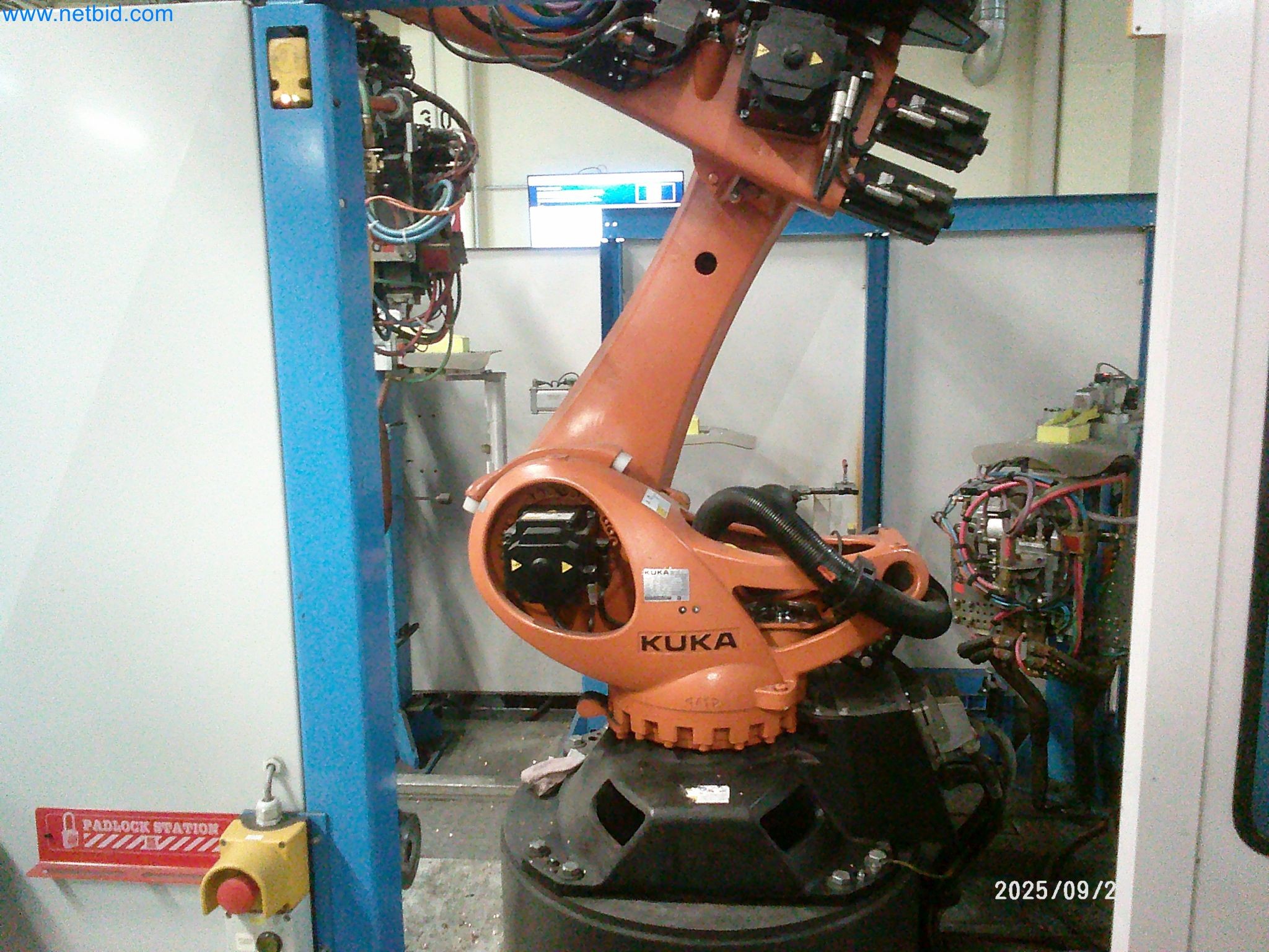 Machines and systems from the automotive supply industry-3