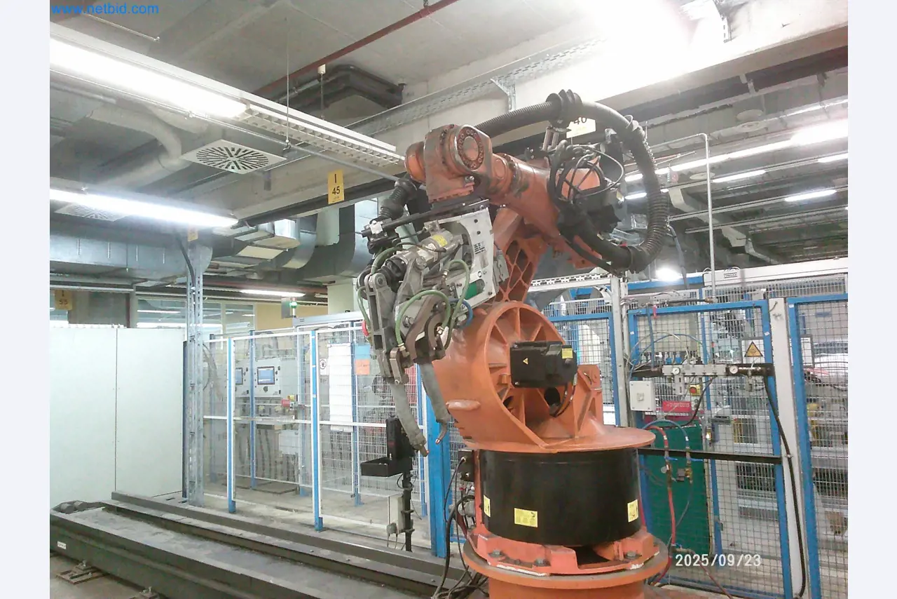 Maschinen und Anlagen aus der Automobilzuliefererindustrie-6