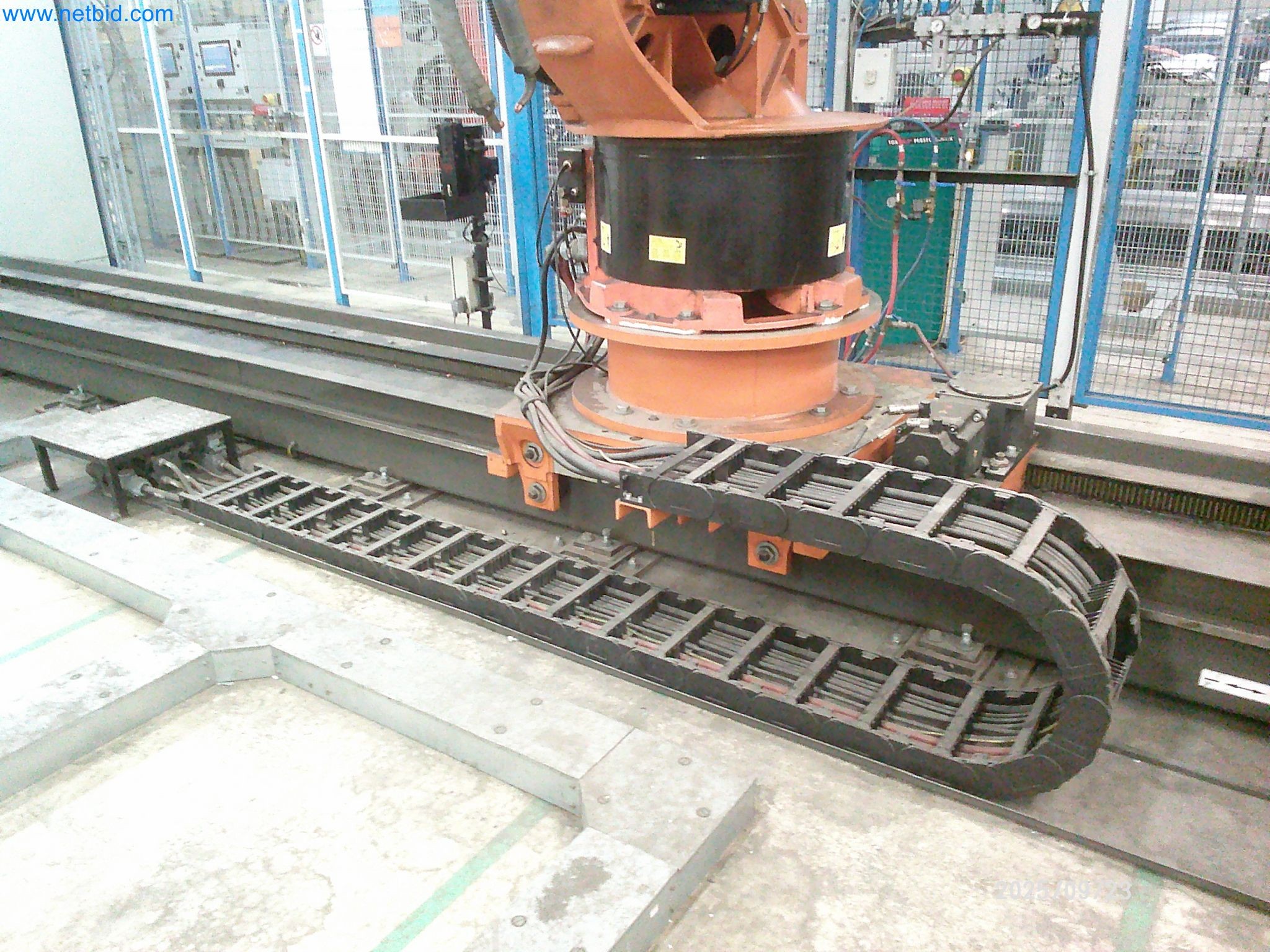 Machines and systems from the automotive supply industry-7