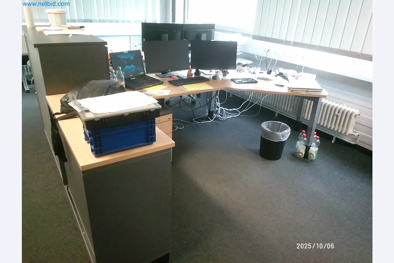 Maschinen und Anlagen aus der Automobilzuliefererindustrie-5