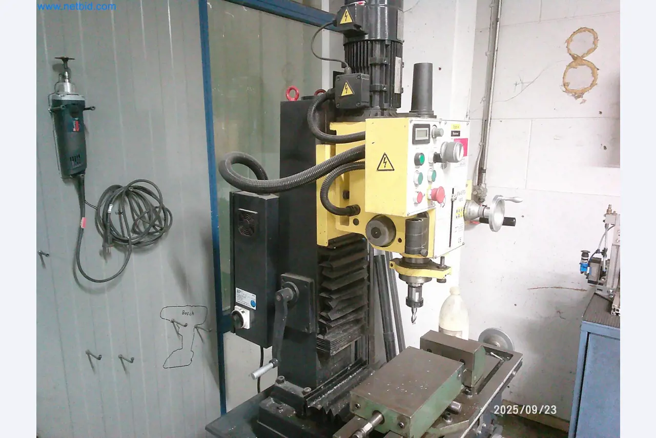 Maschinen und Anlagen aus der Automobilzuliefererindustrie-11