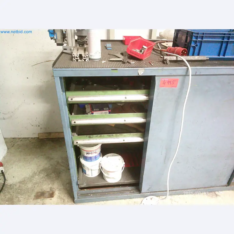 Maschinen und Anlagen aus der Automobilzuliefererindustrie-3