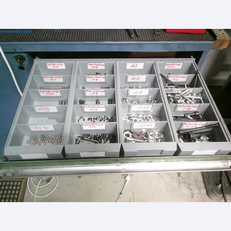 Maschinen und Anlagen aus der Automobilzuliefererindustrie-4