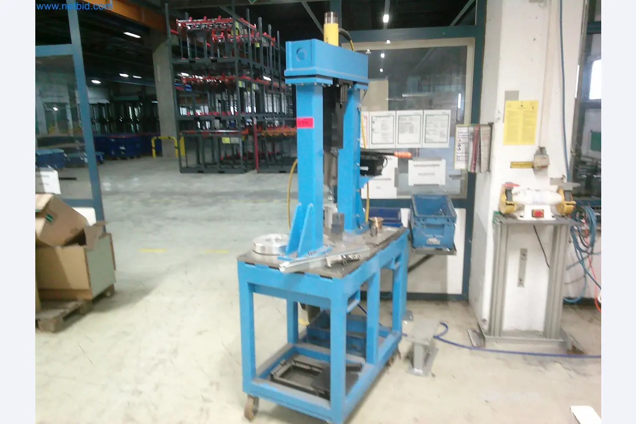 Maschinen und Anlagen aus der Automobilzuliefererindustrie-2