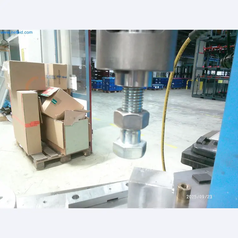 Maschinen und Anlagen aus der Automobilzuliefererindustrie-3