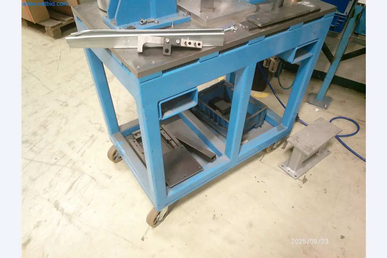 Maschinen und Anlagen aus der Automobilzuliefererindustrie-5