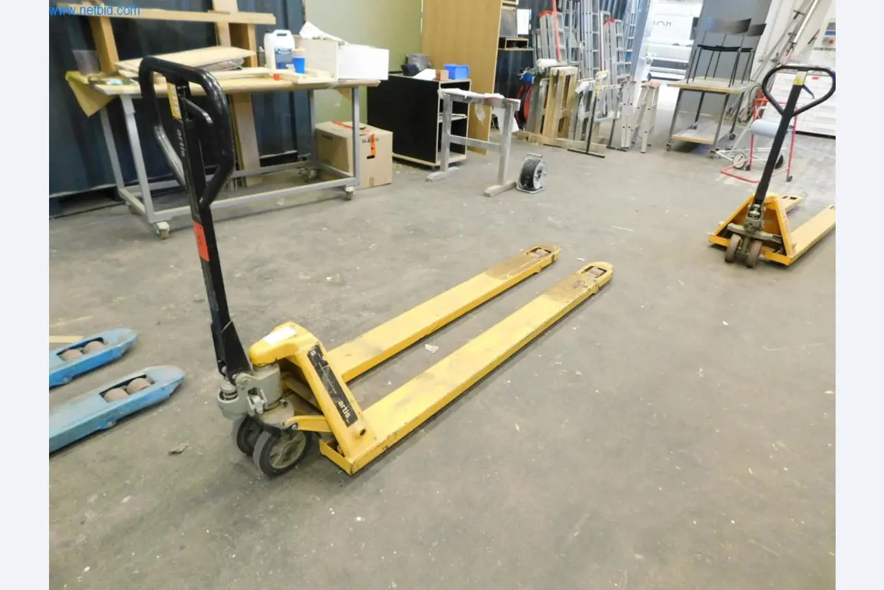 Stroje na výrobu nábytku-1