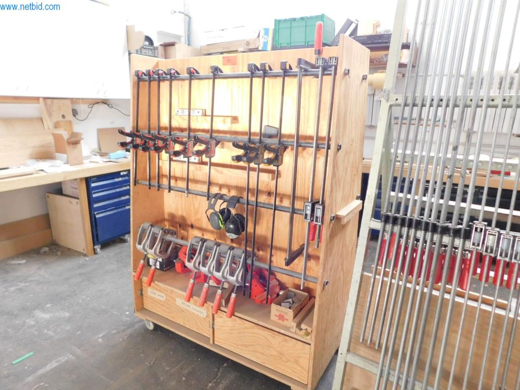 Stroje na výrobu nábytku-1