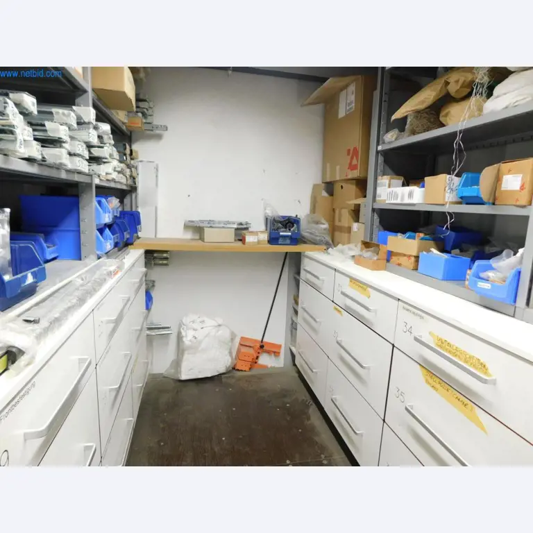 Maschinen zur Herstellung von Mobiliar-2