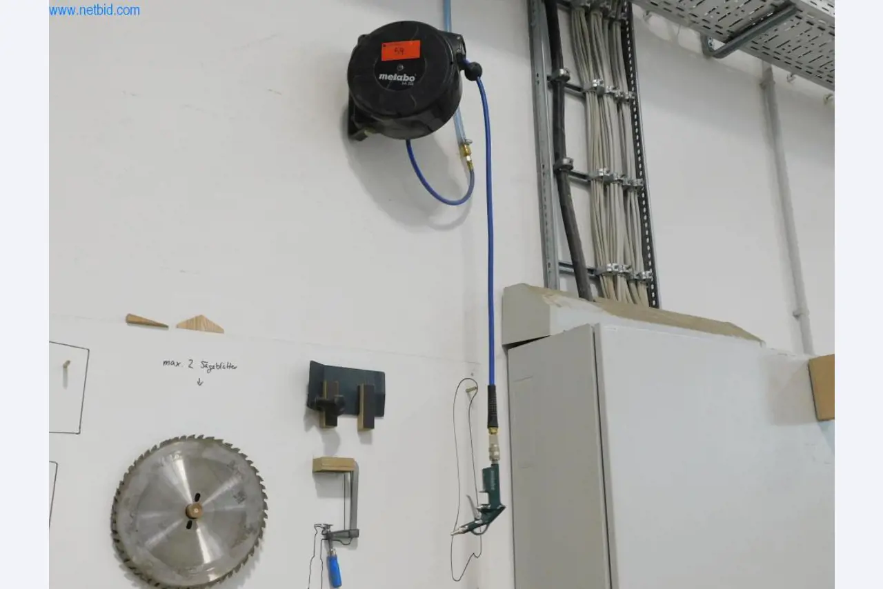 Stroje na výrobu nábytku-1