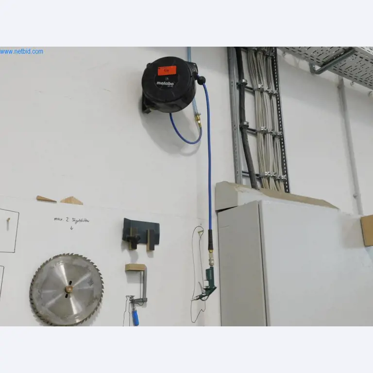 Stroje na výrobu nábytku-1