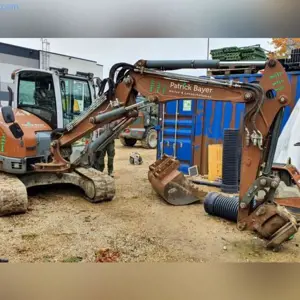 Mini-pelle sur chenilles - Adjudication sous réserve conformément au §168 InsO Wacker Neuson ET65/E14-01