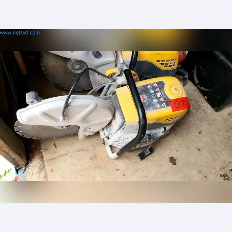 Baumaschinen und Baumaschinenzubehör-1