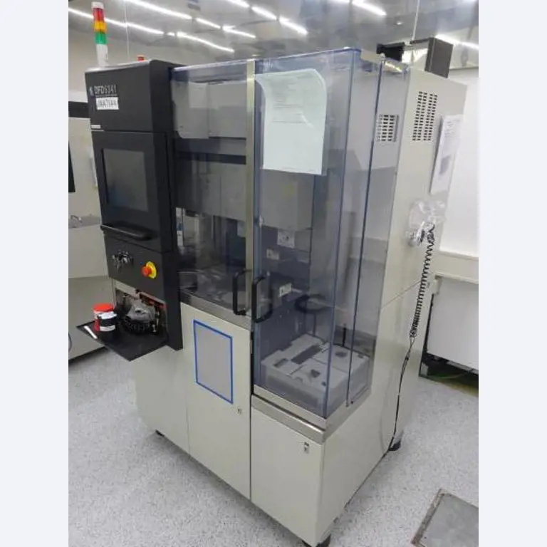 Machines entretenues dans le domaine de l´industrie des semi-conducteurs, de la fabrication de semi-conducteurs, de la fabrication de CD, de la fabrication de DVD-10