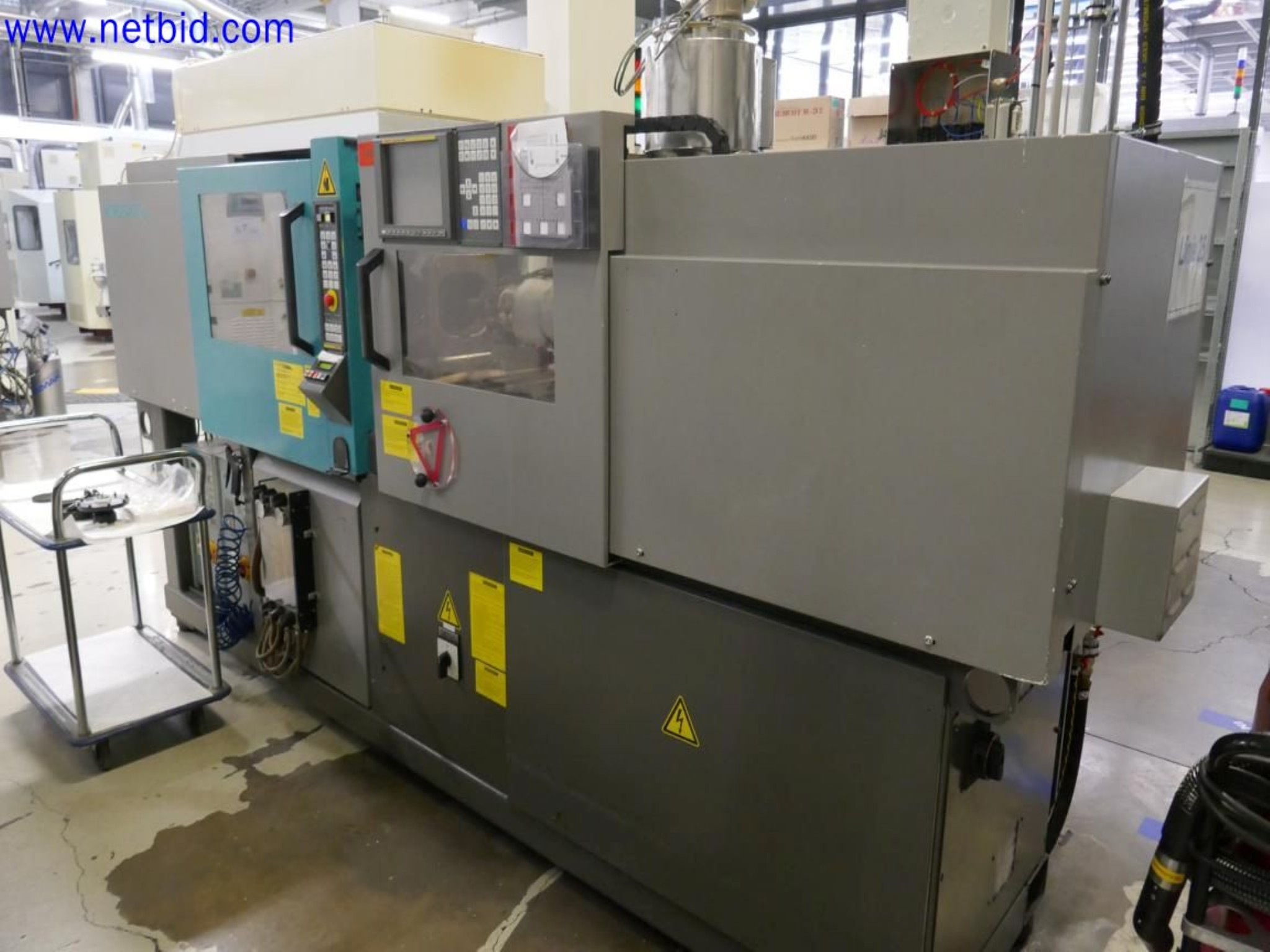 Maintained machines from the semiconductor industry, semiconductor production, CD production, DVD production-1