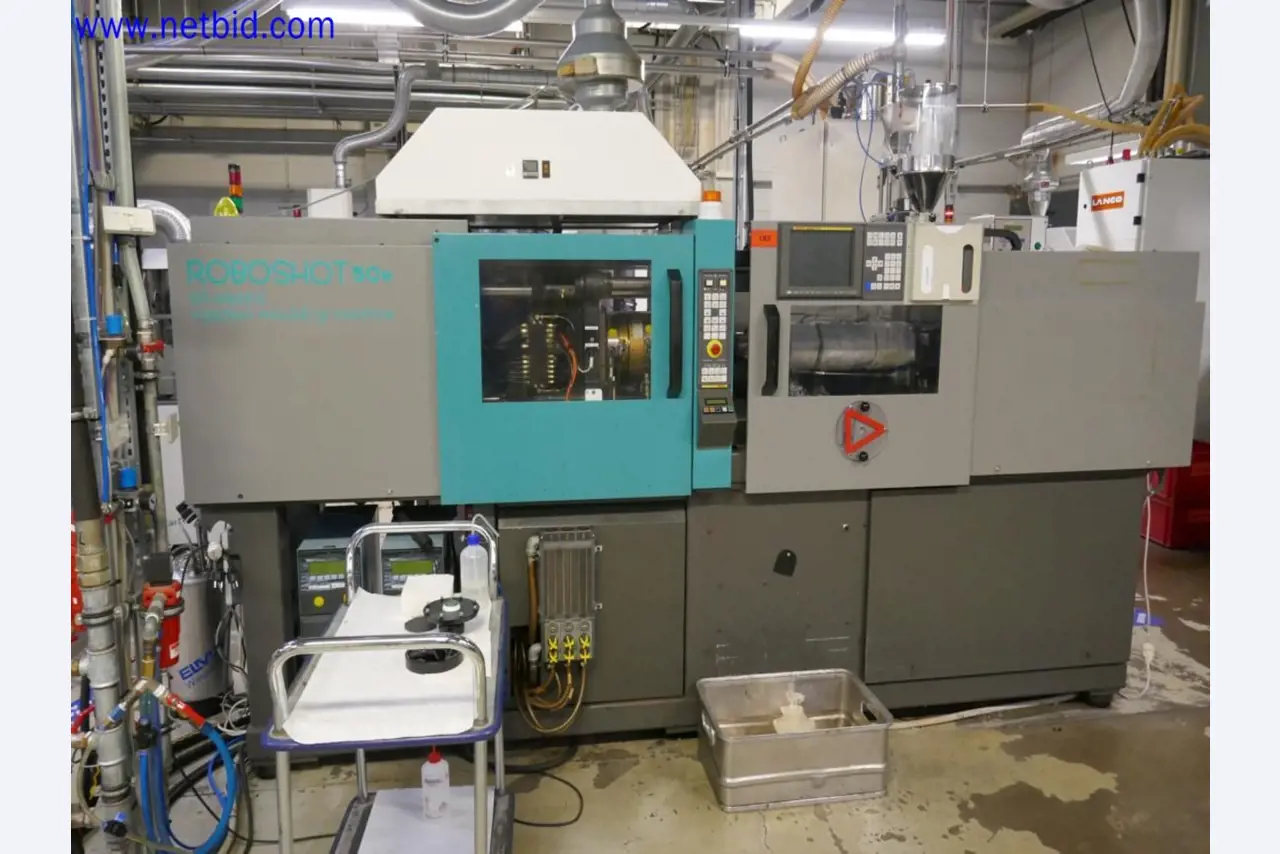 Konserwacja maszyn z branży półprzewodników, produkcja półprzewodników, produkcja CD, produkcja DVD-1