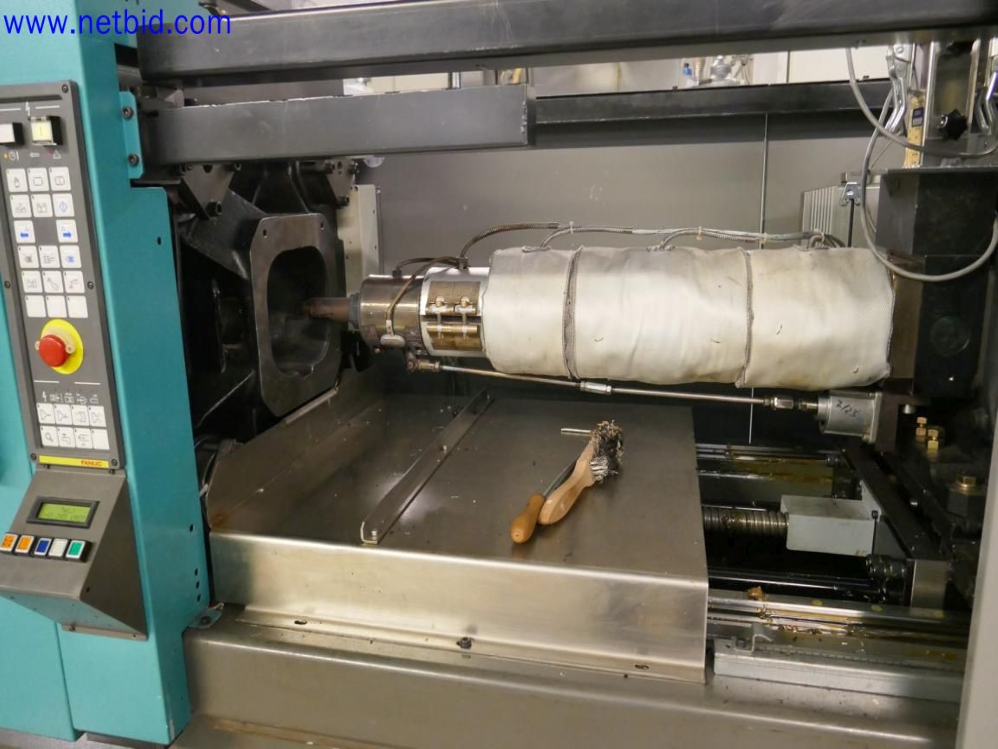 Maintained machines from the semiconductor industry, semiconductor production, CD production, DVD production-3