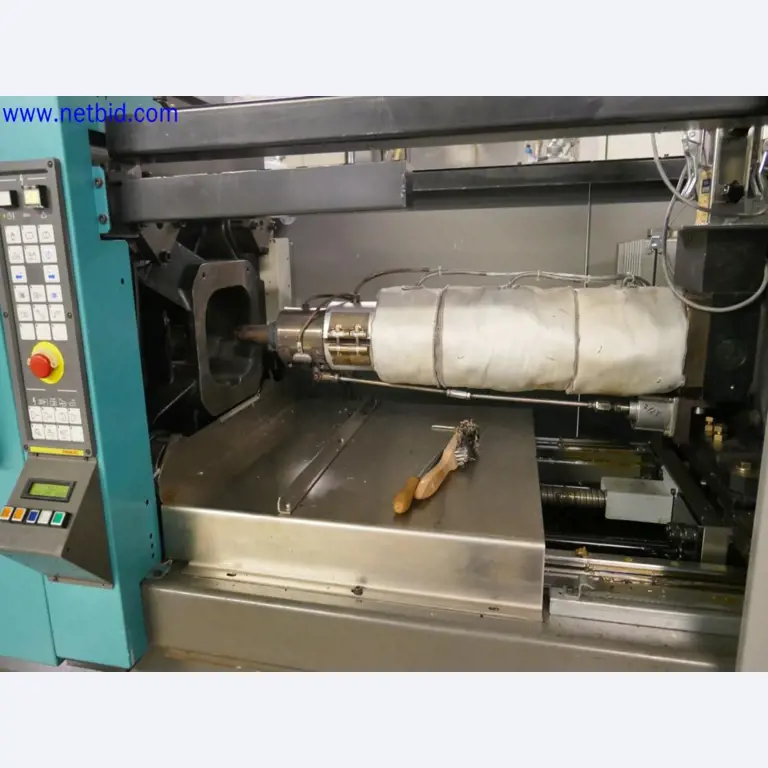 Konserwacja maszyn z branży półprzewodników, produkcja półprzewodników, produkcja CD, produkcja DVD-3