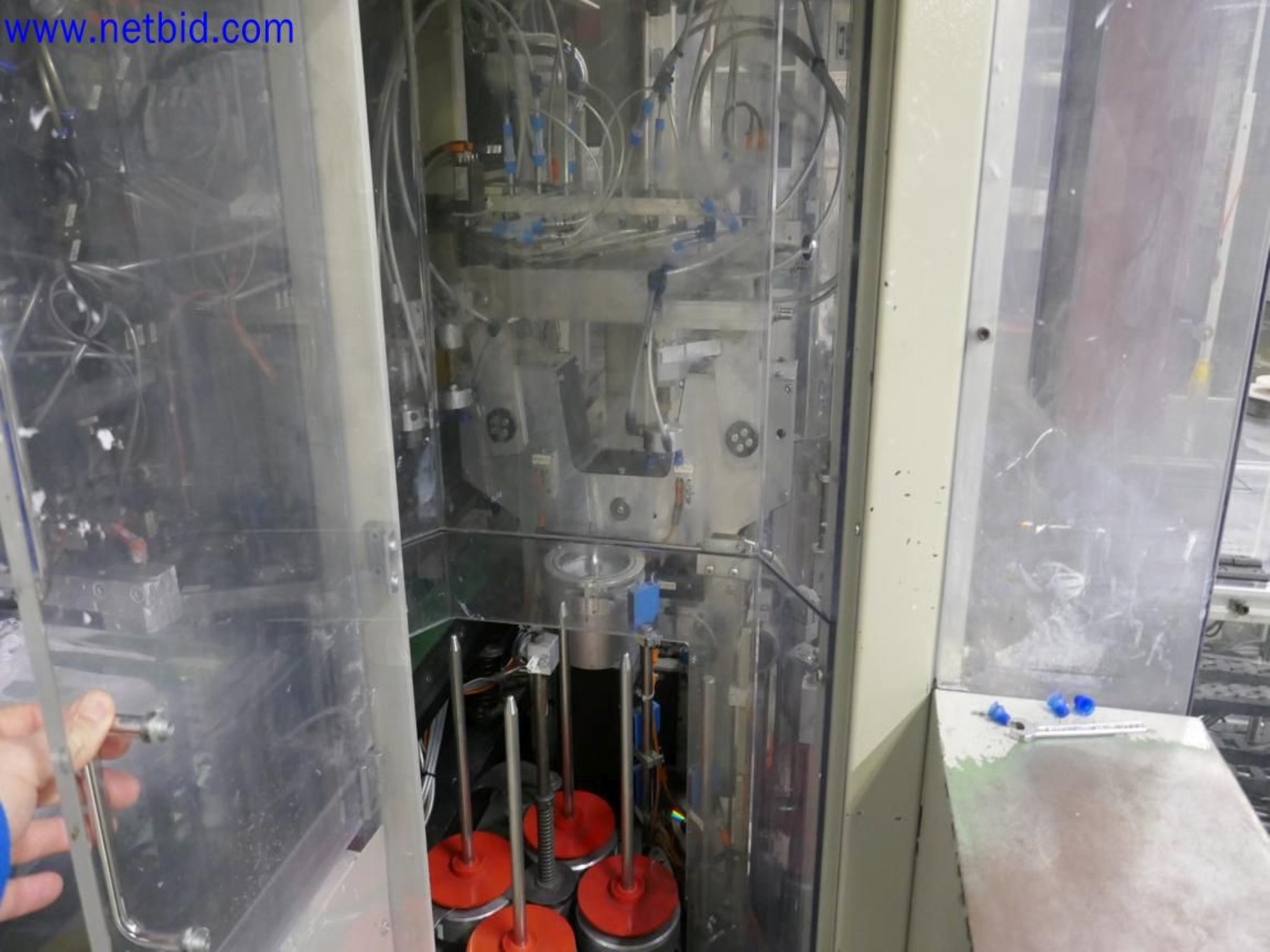 Maintained machines from the semiconductor industry, semiconductor production, CD production, DVD production-12