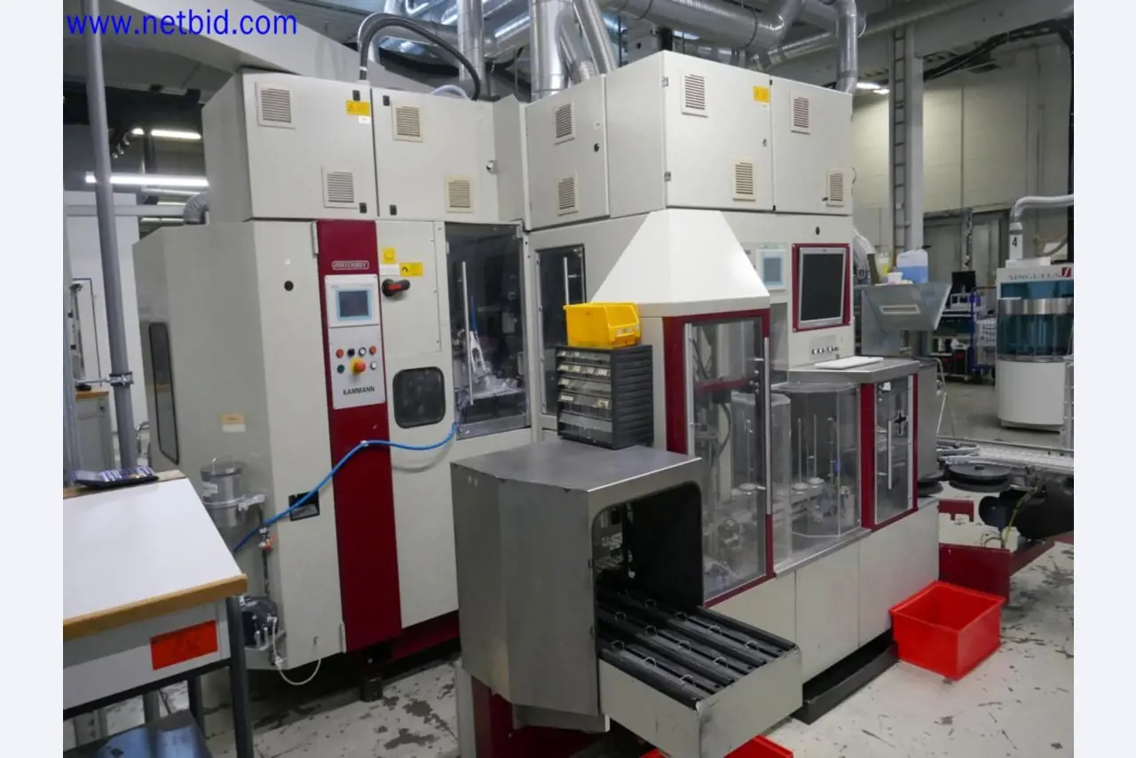 Údržba strojů z polovodičového průmyslu, výroba polovodičů, výroba CD a DVD.-12