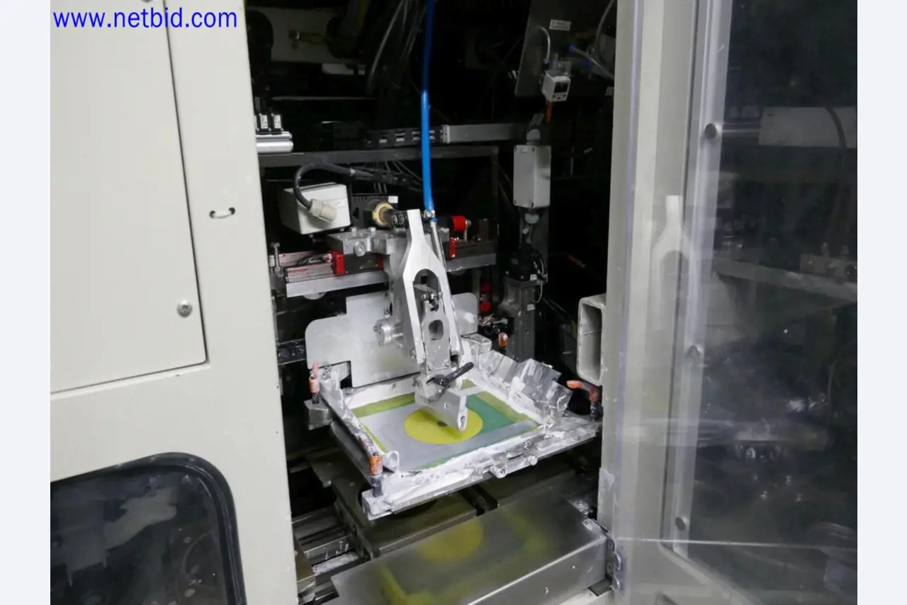 Údržba strojů z polovodičového průmyslu, výroba polovodičů, výroba CD a DVD.-14