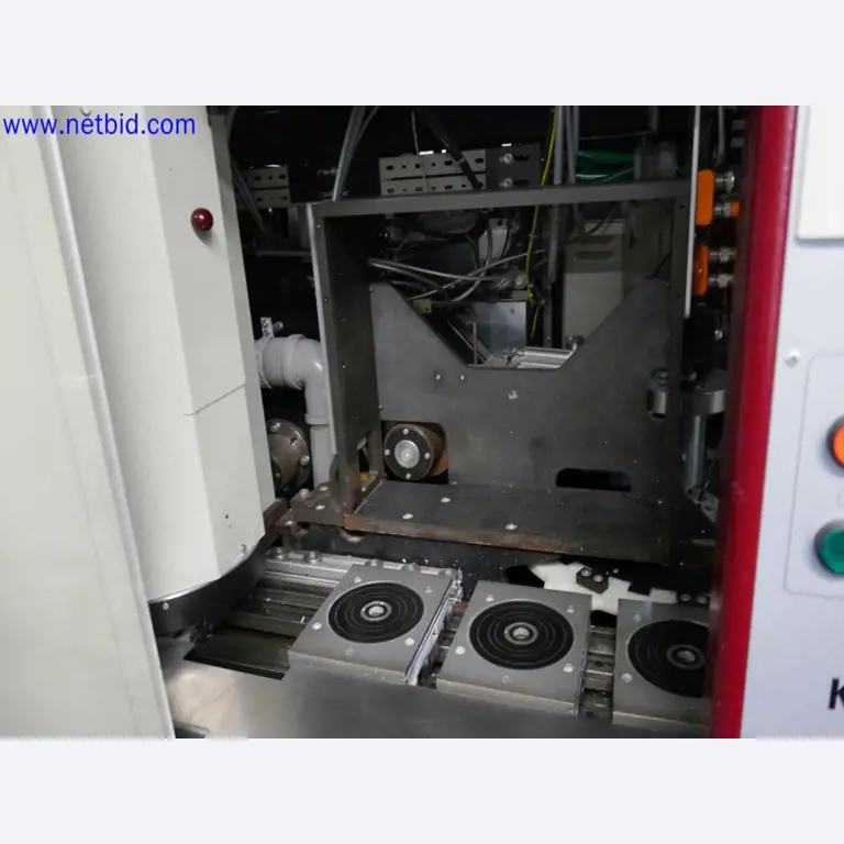 Údržba strojů z polovodičového průmyslu, výroba polovodičů, výroba CD a DVD.-2