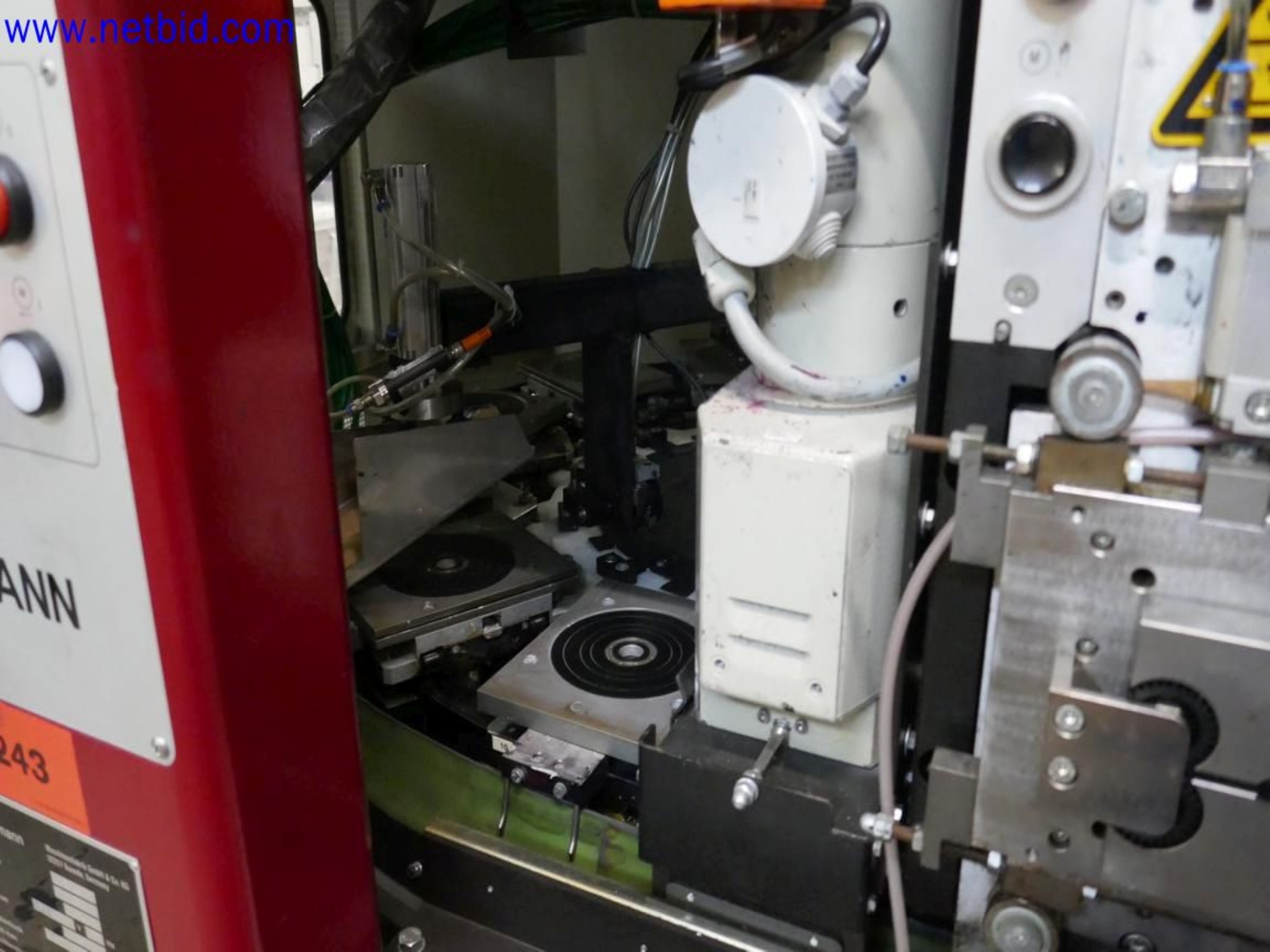 Maintained machines from the semiconductor industry, semiconductor production, CD production, DVD production-6