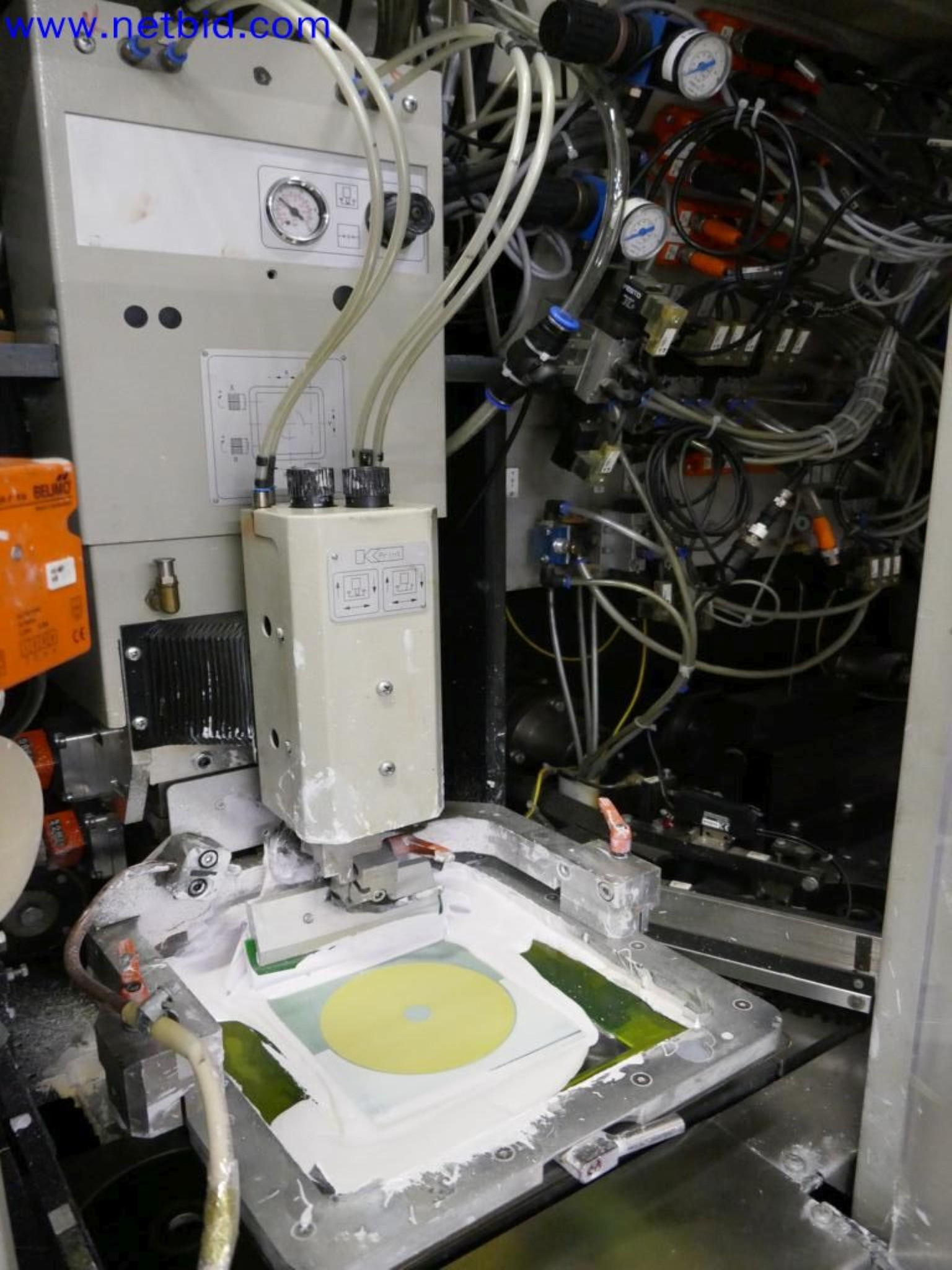 Maintained machines from the semiconductor industry, semiconductor production, CD production, DVD production-11