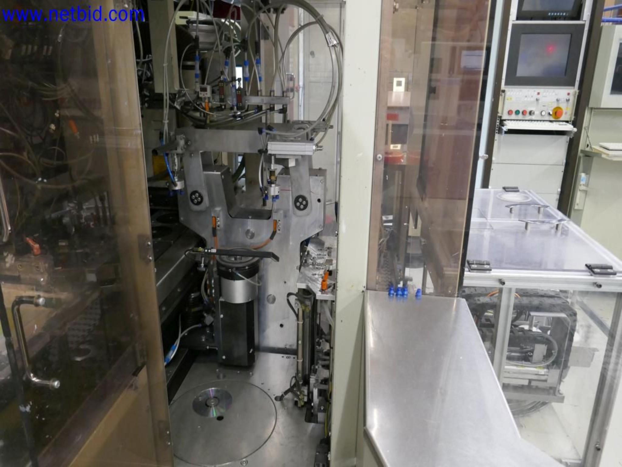 Maintained machines from the semiconductor industry, semiconductor production, CD production, DVD production-12