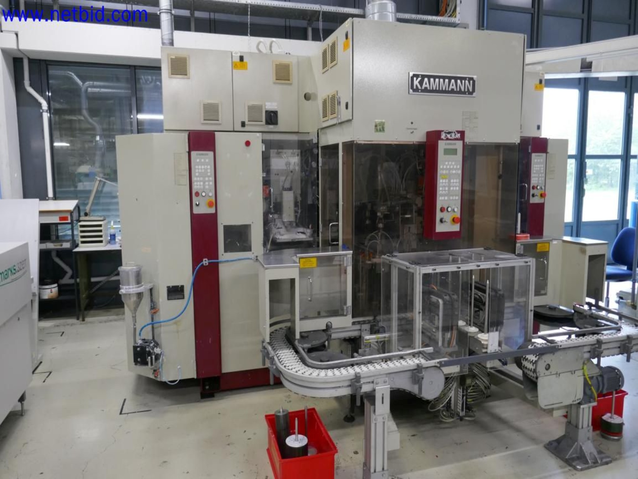 Maintained machines from the semiconductor industry, semiconductor production, CD production, DVD production-13