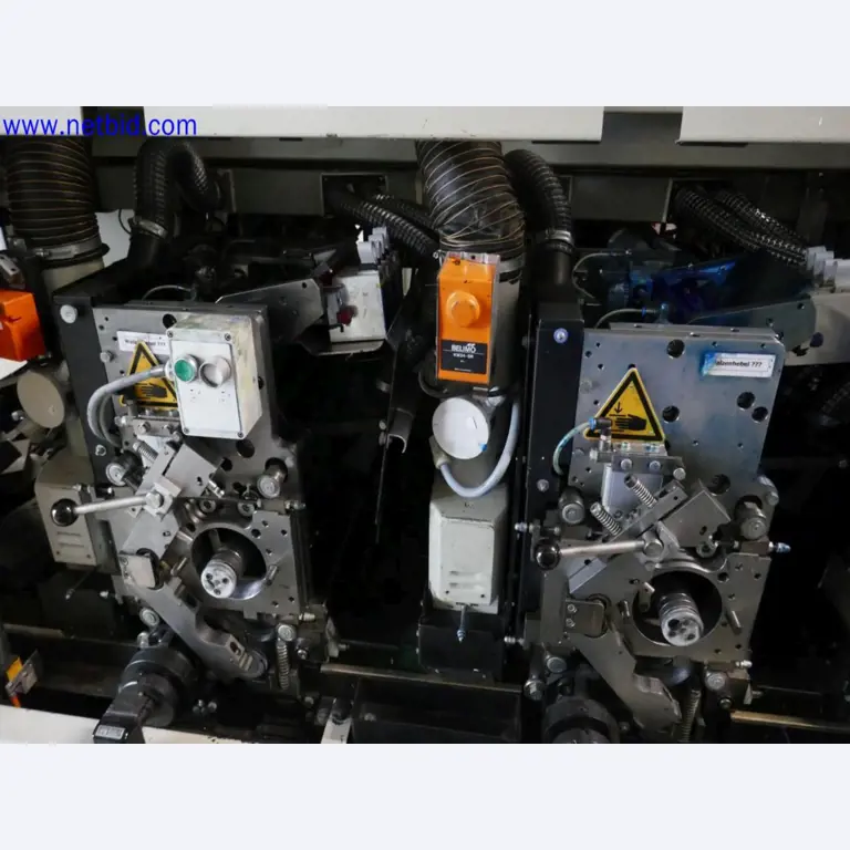 Údržba strojů z polovodičového průmyslu, výroba polovodičů, výroba CD a DVD.-9