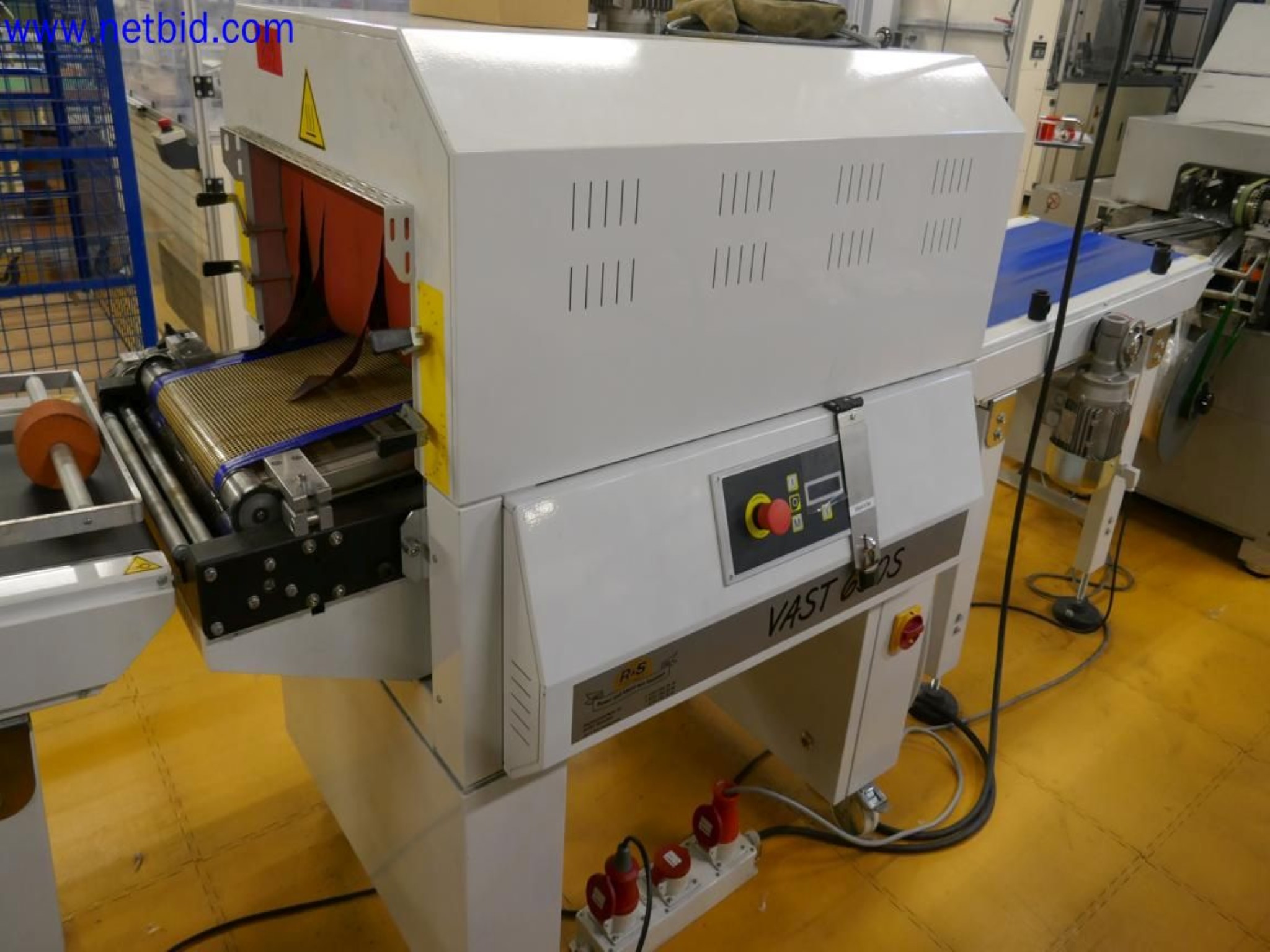 Maintained machines from the semiconductor industry, semiconductor production, CD production, DVD production-6