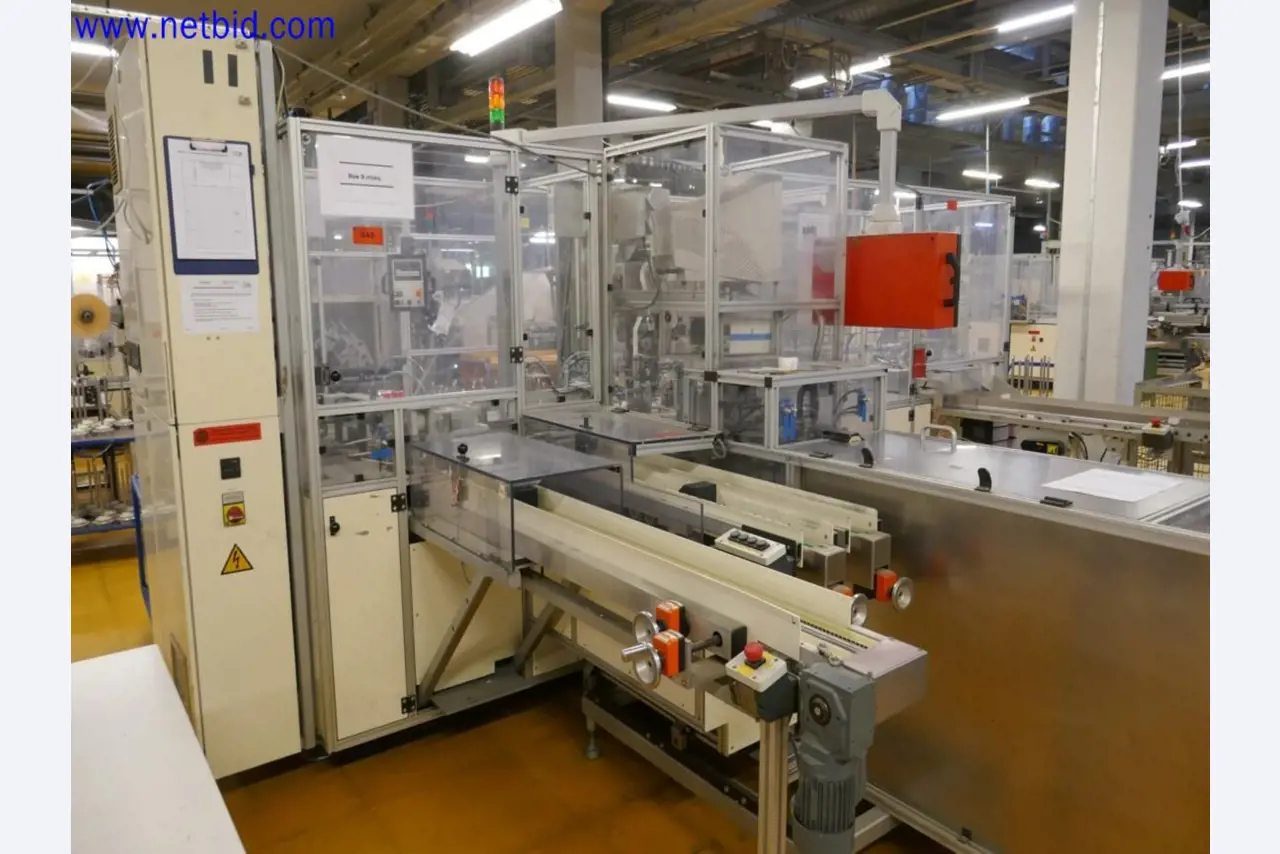 Machines entretenues dans le domaine de l´industrie des semi-conducteurs, de la fabrication de semi-conducteurs, de la fabrication de CD, de la fabrication de DVD-5