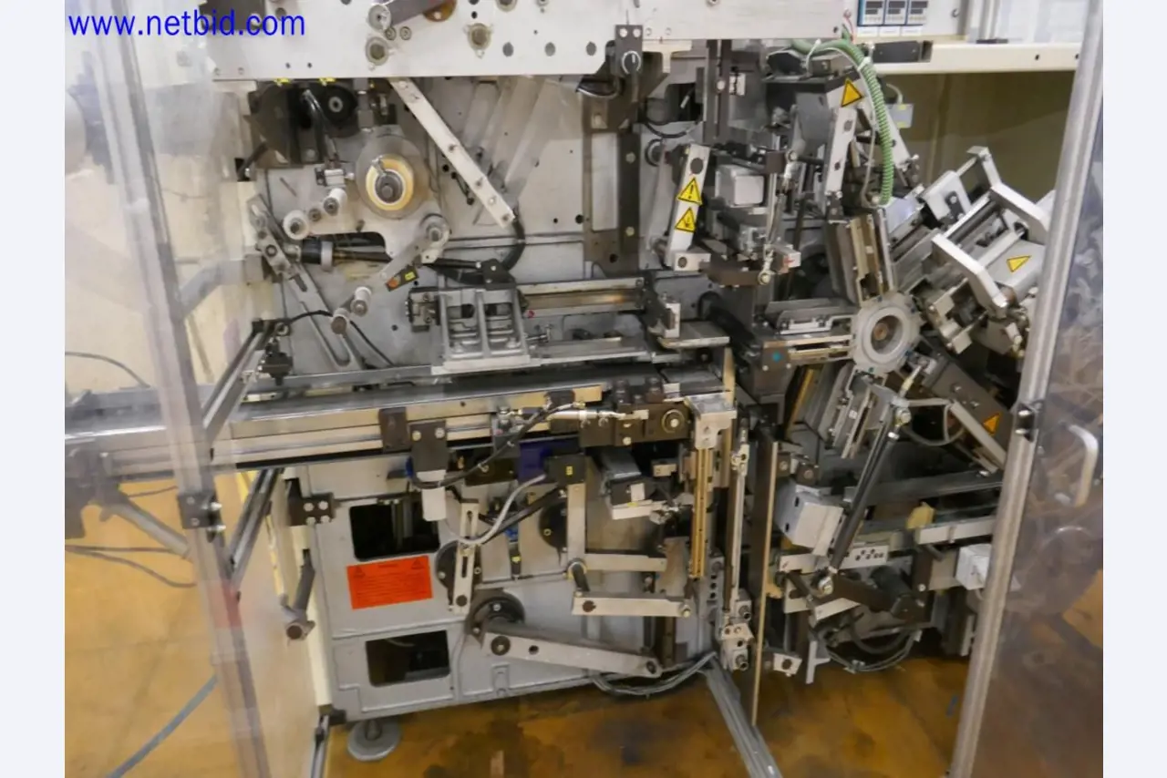 Údržba strojů z polovodičového průmyslu, výroba polovodičů, výroba CD a DVD.-10