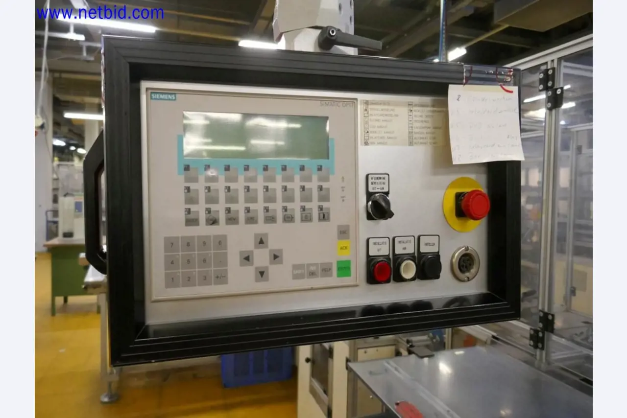 Údržba strojů z polovodičového průmyslu, výroba polovodičů, výroba CD a DVD.-3