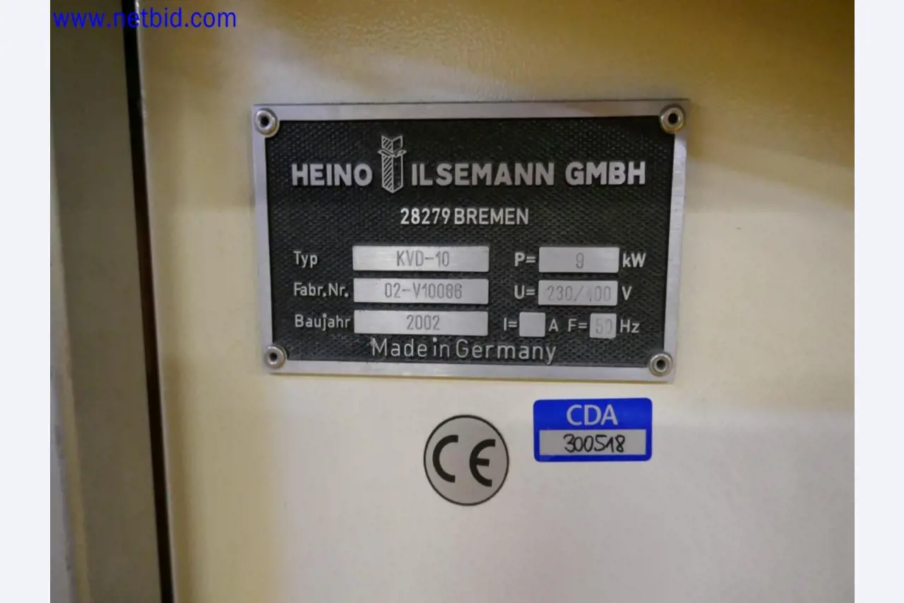 Údržba strojů z polovodičového průmyslu, výroba polovodičů, výroba CD a DVD.-4