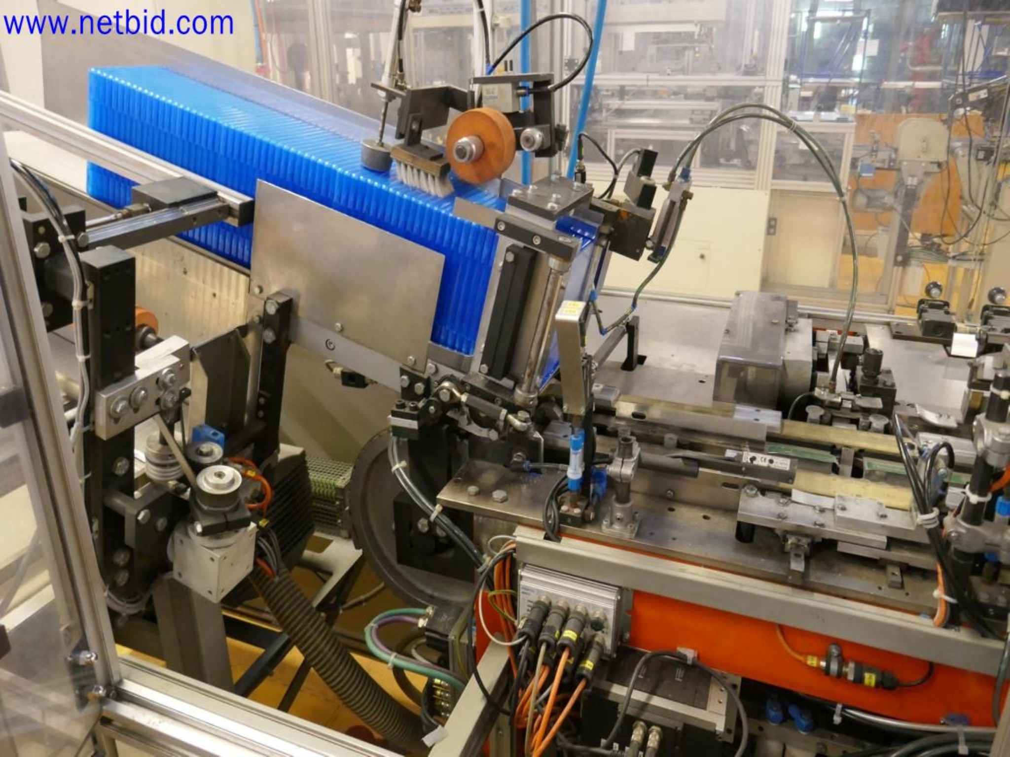 Maintained machines from the semiconductor industry, semiconductor production, CD production, DVD production-5