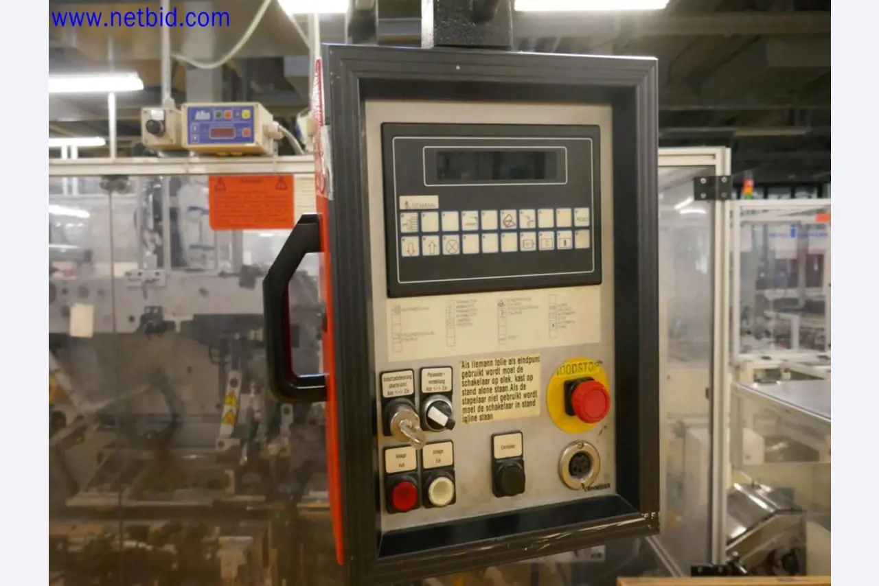 Údržba strojů z polovodičového průmyslu, výroba polovodičů, výroba CD a DVD.-9