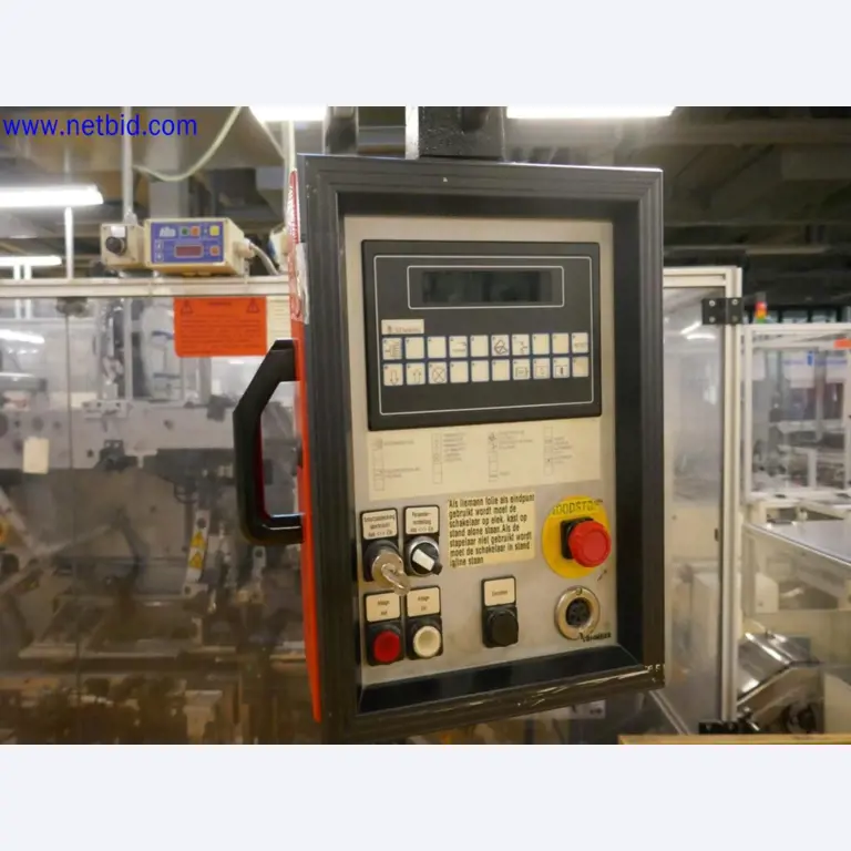 Údržba strojů z polovodičového průmyslu, výroba polovodičů, výroba CD a DVD.-9