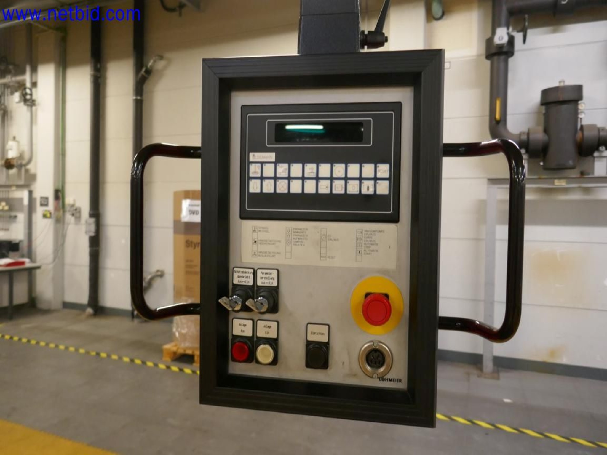 Maintained machines from the semiconductor industry, semiconductor production, CD production, DVD production-5